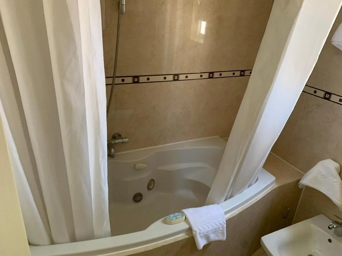 **  Hotel Paraiso Del Mar Nerja Espagne