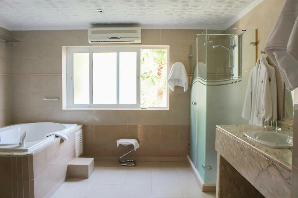 Hotel Paraiso Del Mar 2*, Nerja Spain