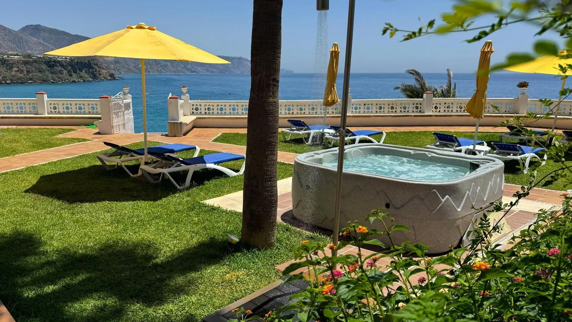 Hotel Paraiso Del Mar 2*, Nerja