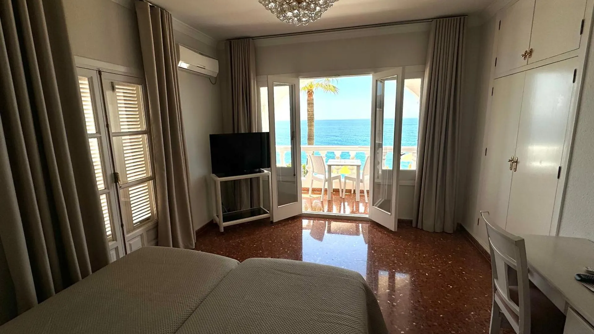 Hotel Paraiso Del Mar 2*, Nerja Spain