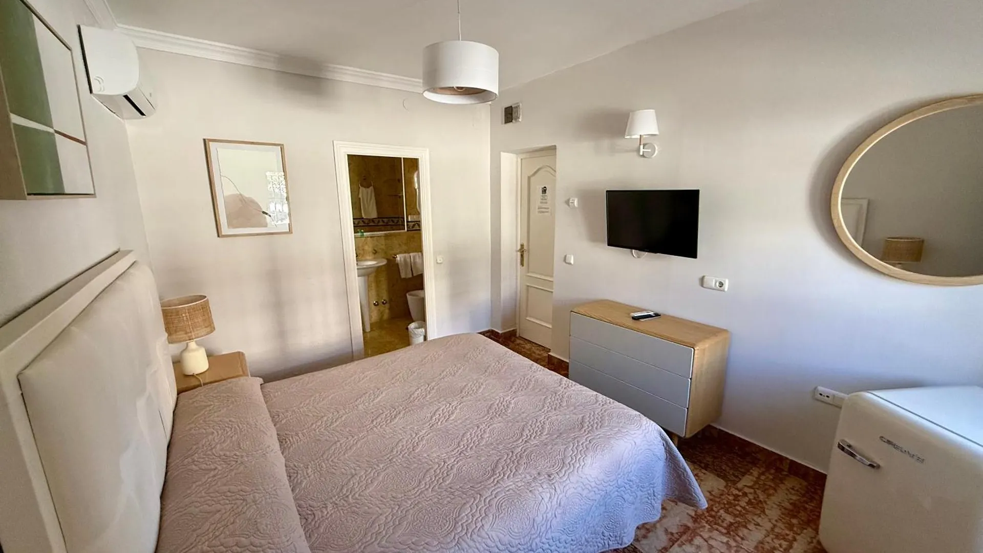 **  Hotel Paraiso Del Mar Spain